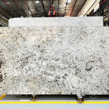 TỔNG HỢP NHỮNG MẪU “ĐÁ HOA CƯƠNG” ĐƯỢC ƯA CHUỘNG NHẤT HIỆN NAY